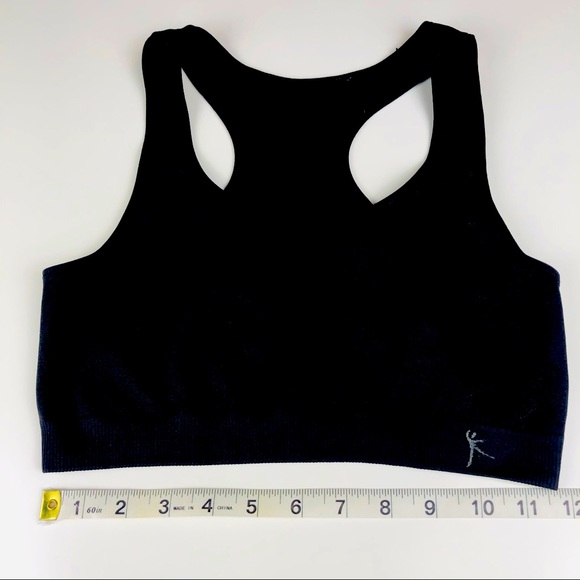 Yoga, running, workout capris and sports bra - Picture 5 of 10